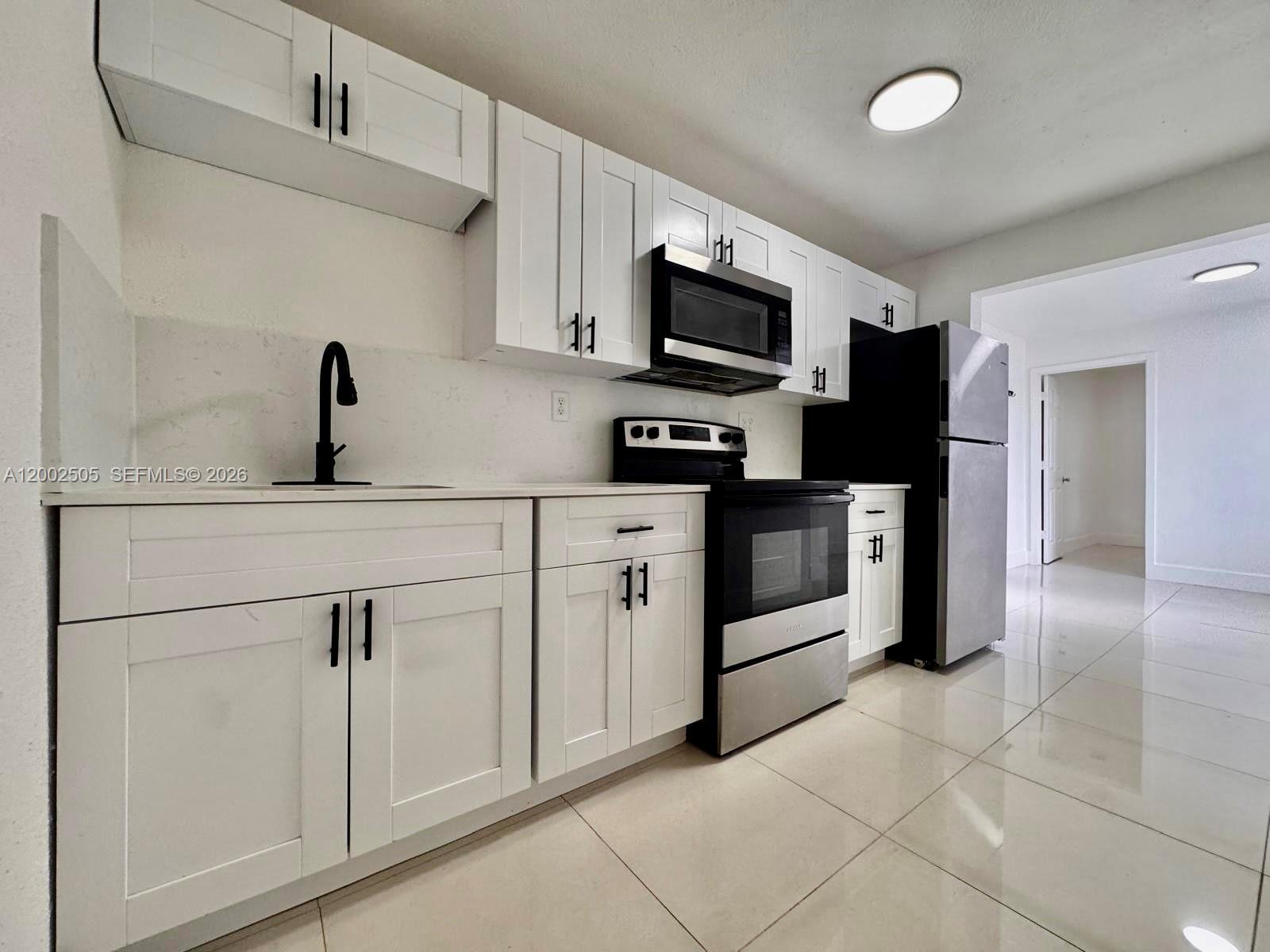 541 E 38th St, Hialeah FL 33013 photo 5