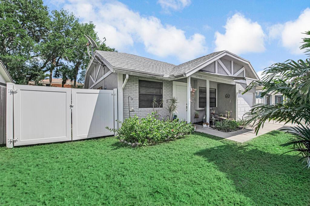 23428 Country Club Drive E, Boca Raton FL 33428 photo 4