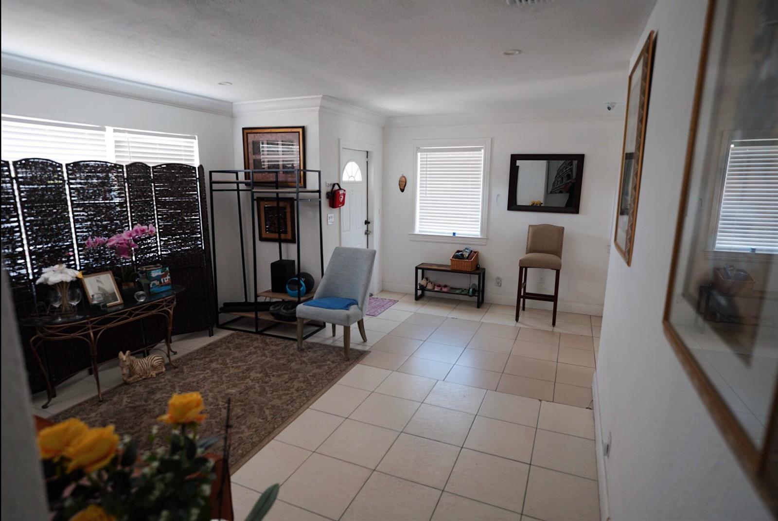 1418 S H Street, FL 33460 photo 2