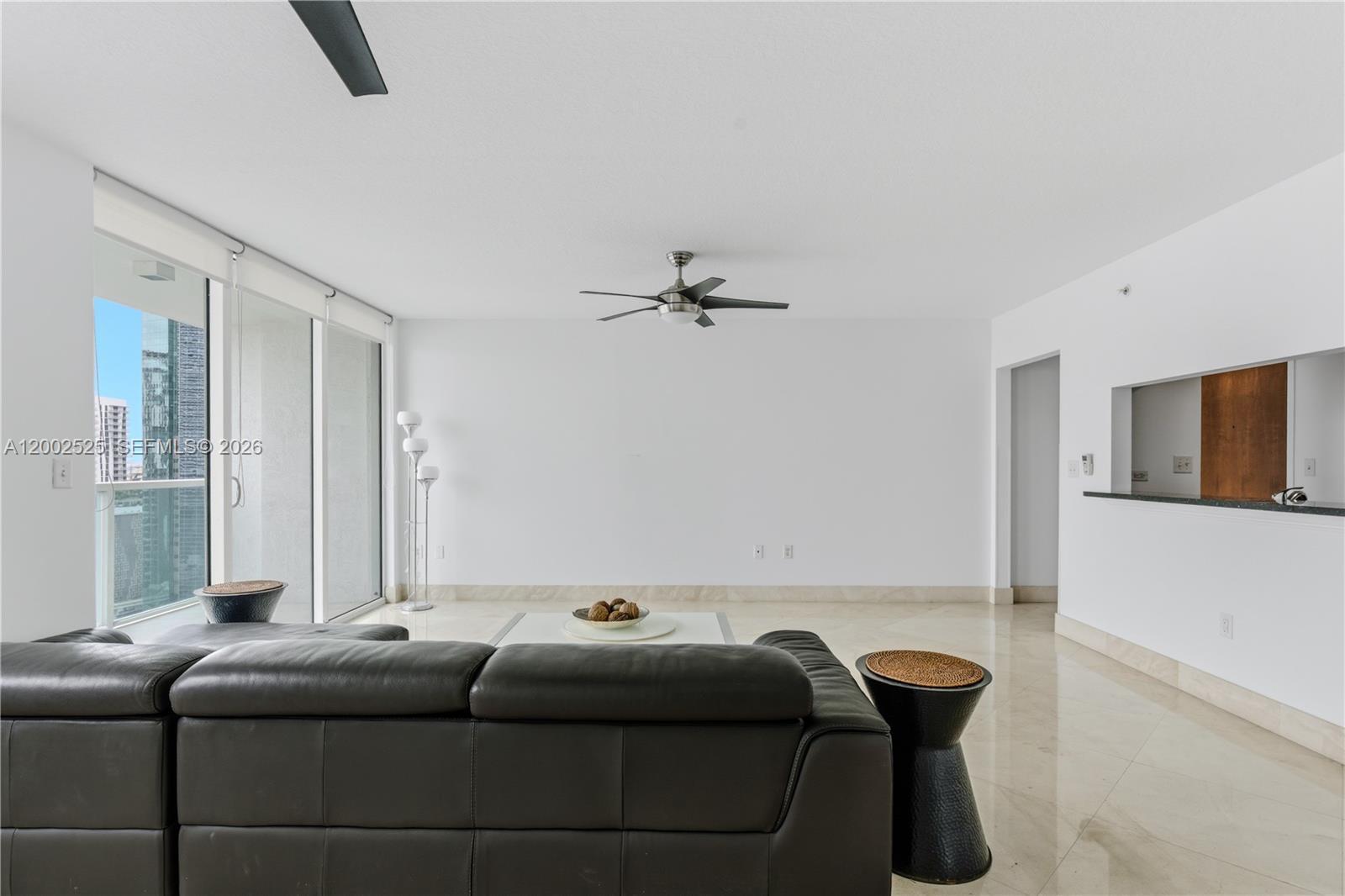 31 SE 5th St # 2301, Miami FL 33131 photo 3