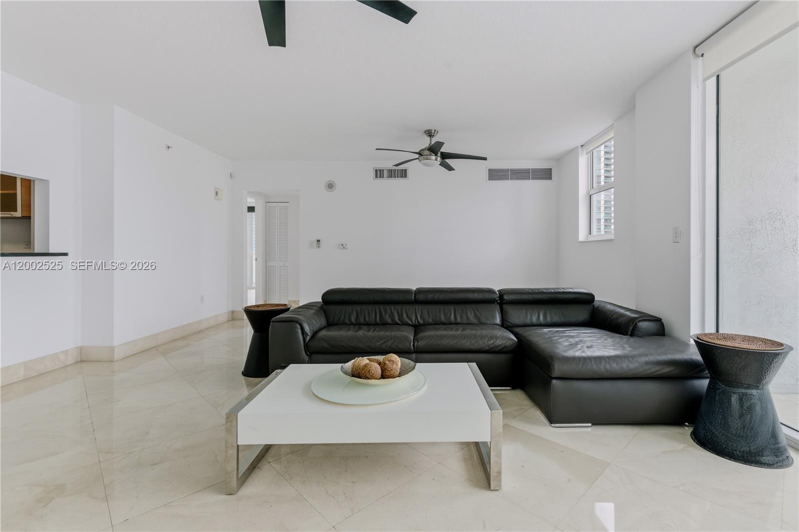 31 SE 5th St # 2301, Miami FL 33131 photo 5