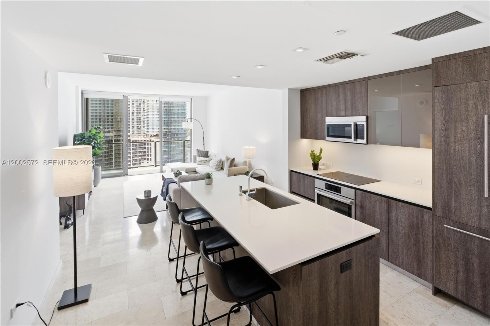 68 SE 6th St # 1106, Miami FL 33131 photo 2