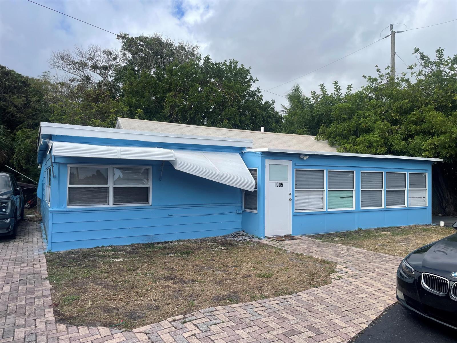 1905 Florida Street, FL 33460 photo 3