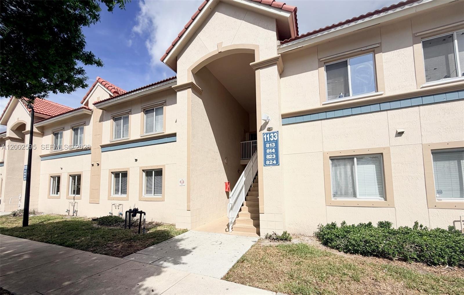 1133 Golden Lakes Blvd # 813, West Palm Beach FL 33411
