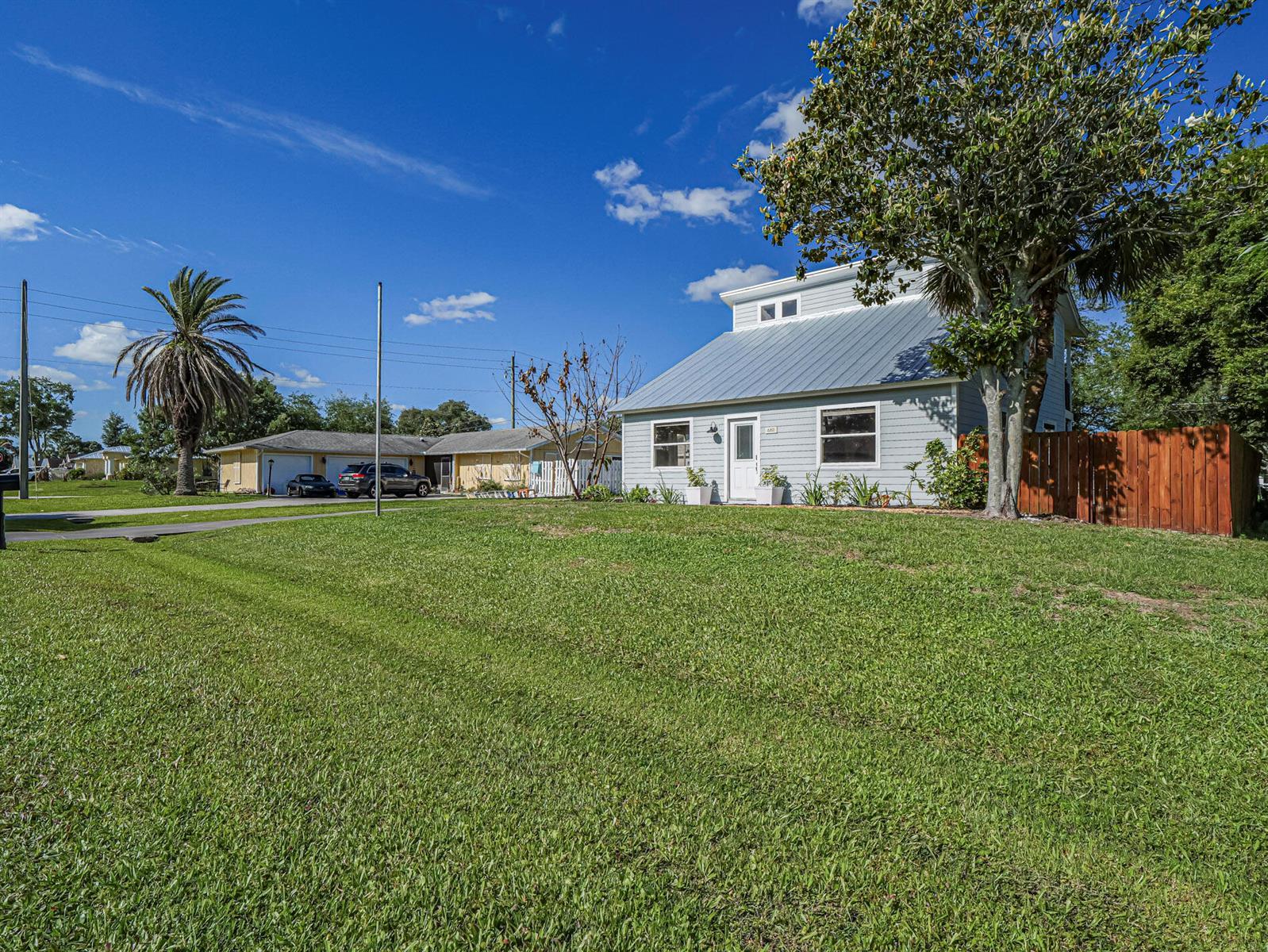 680 Mulberry Street, Sebastian FL 32958 photo 2