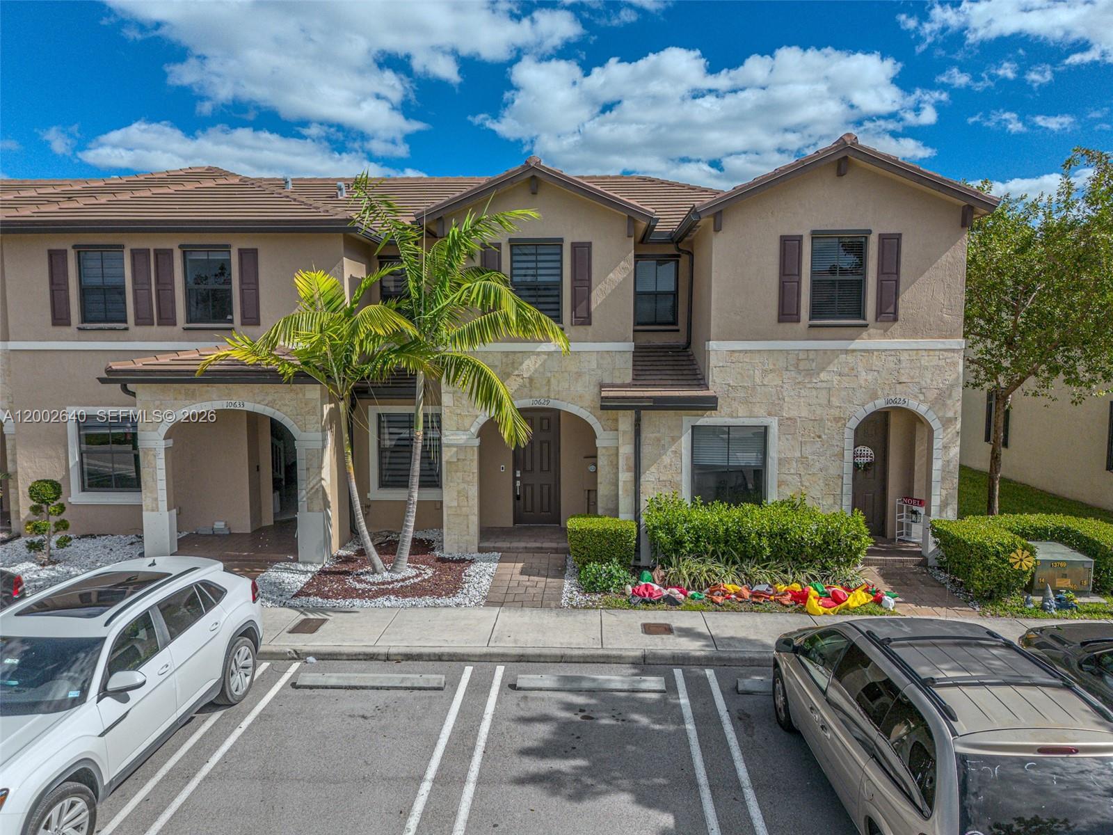 10629 W 32nd Ln, Miami Lakes FL 33018