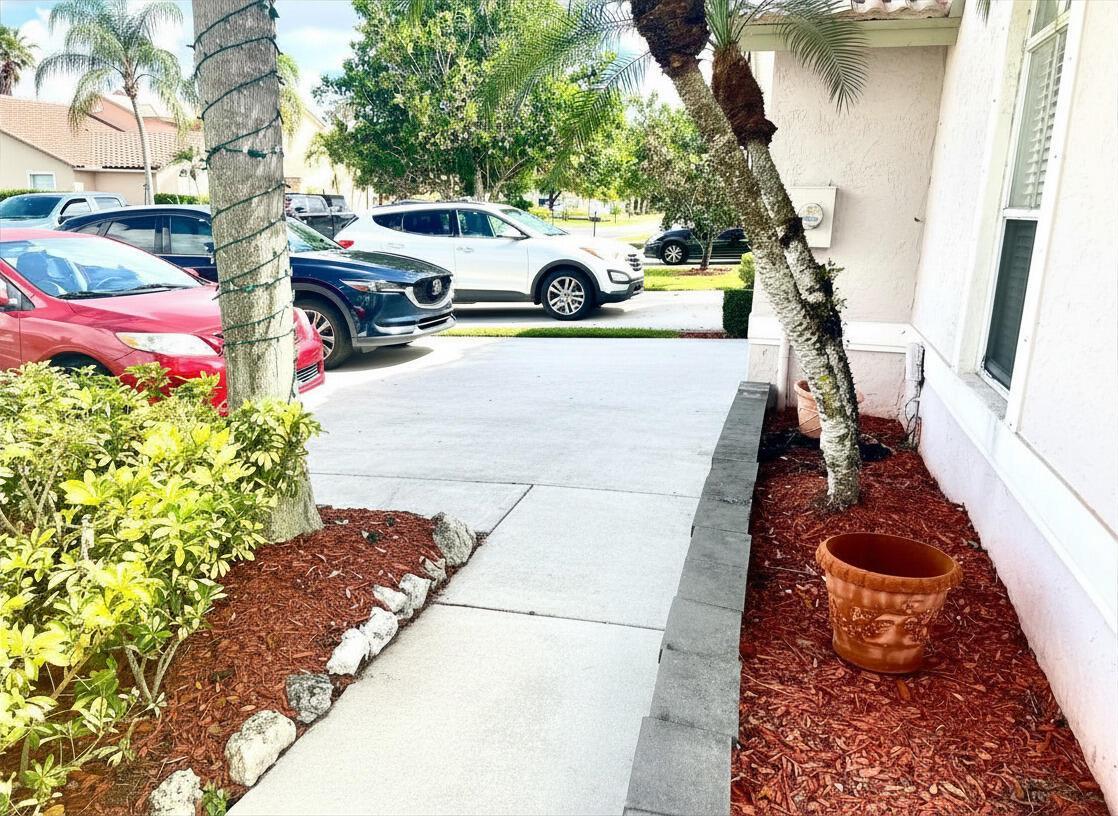 10614 Lake Shore Drive, Wellington FL 33414 photo 3