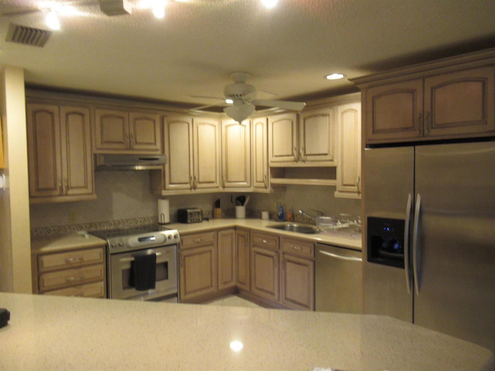 4 Lexington Lane E # F, Palm Beach Gardens FL 33418 photo 5