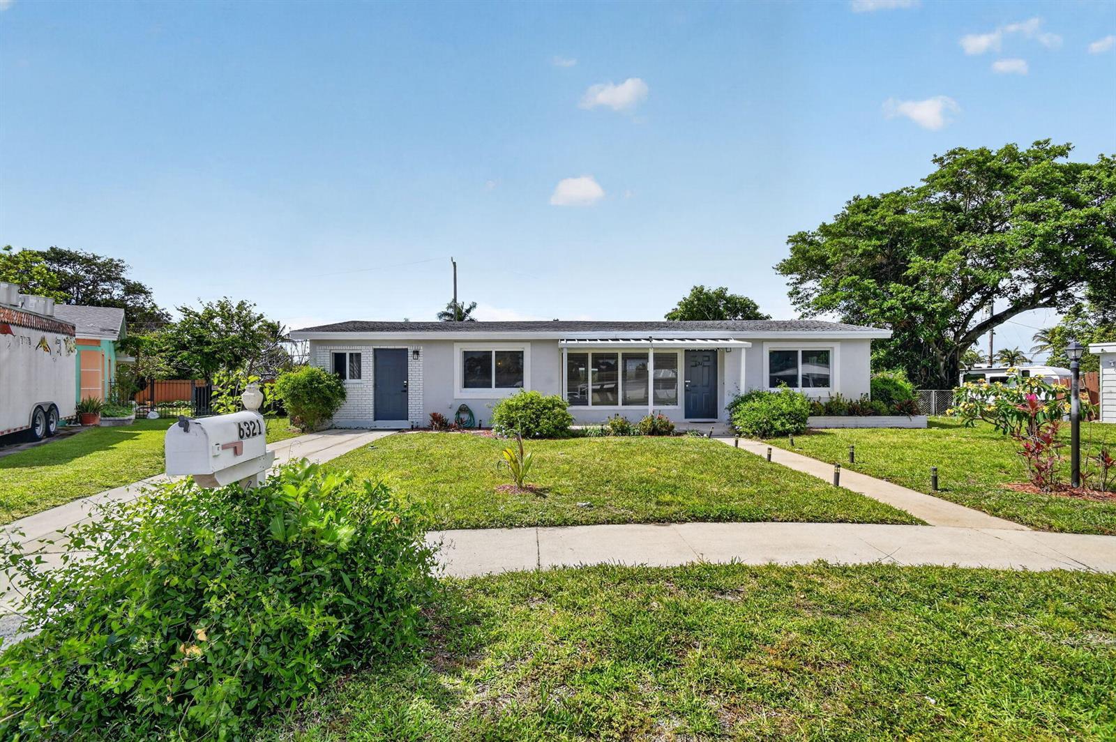 6321 Nowata Circle, Lake Worth FL 33462 photo 2