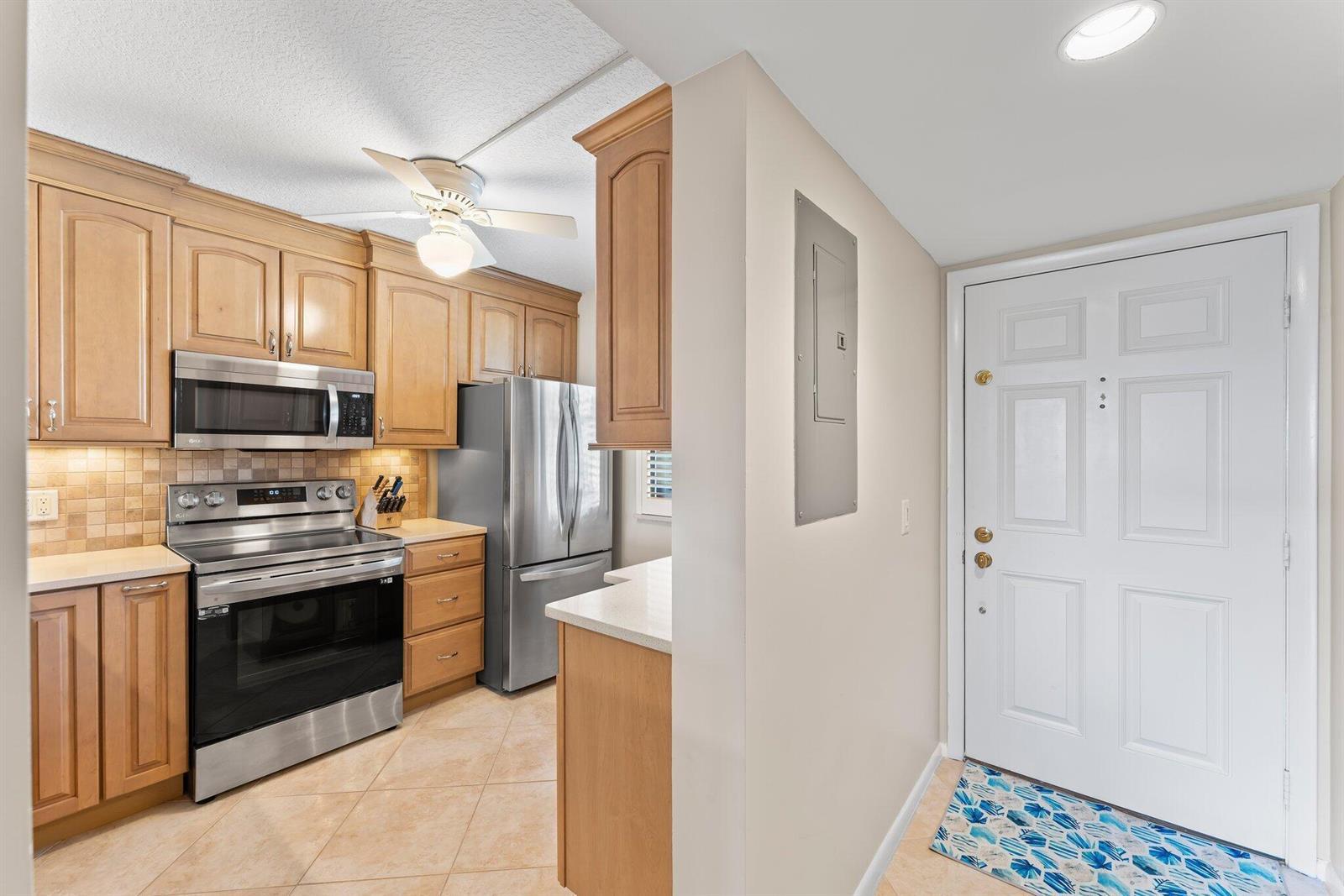 601 S Seas Drive # 203, Jupiter FL 33477 photo 5
