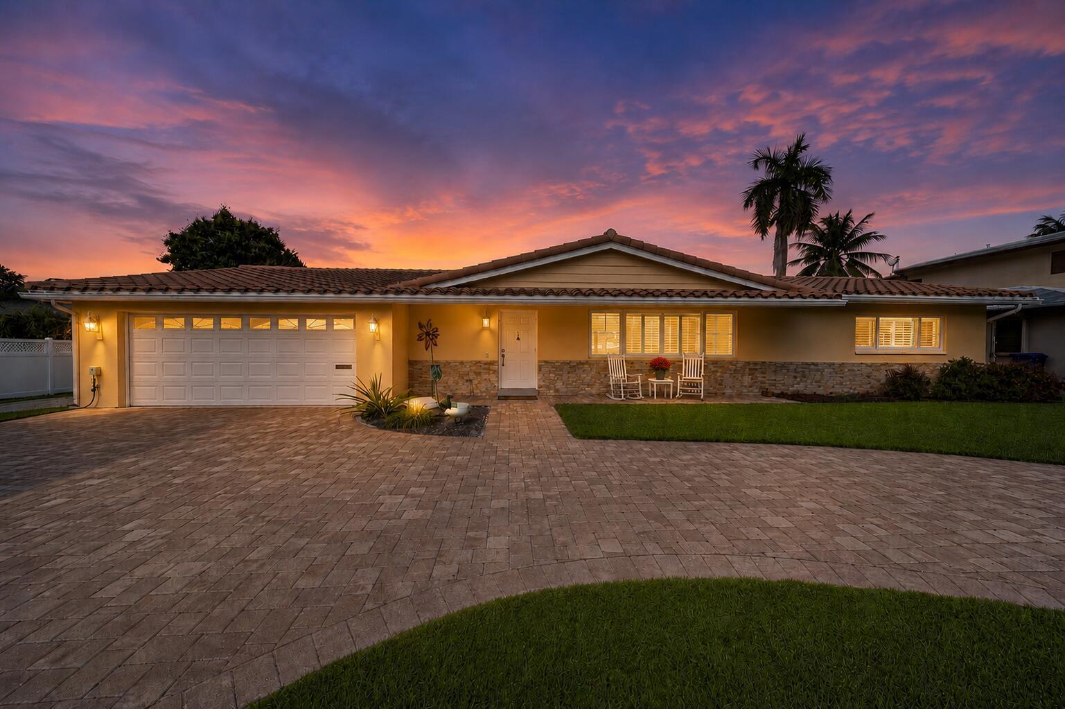 2401 SE 8TH Court, Pompano Beach FL 33062 photo 2