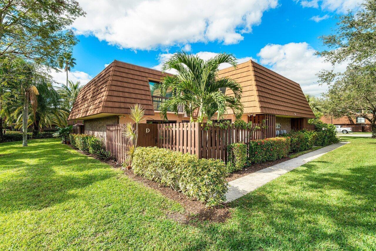 825 Center Street # 3d, Jupiter FL 33458