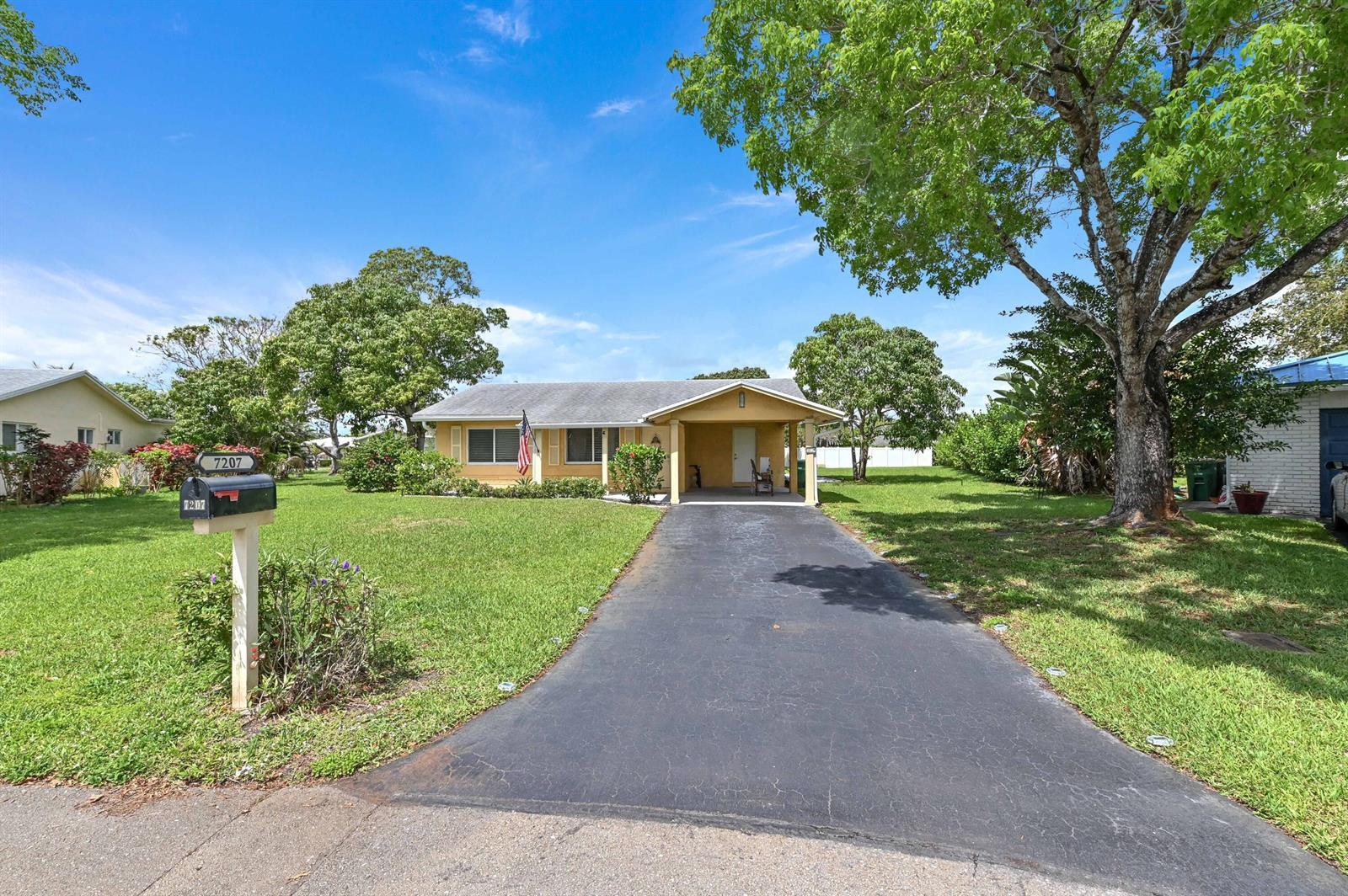 7207 NW 92nd Avenue, Tamarac FL 33321 photo 2