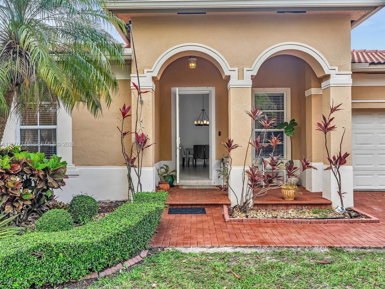 2117 NE 40th Rd, Homestead FL 33033 photo 4