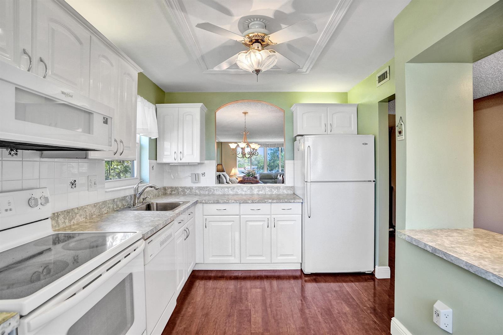 6670 Royal Palm Boulevard # K, Margate FL 33063 photo 4