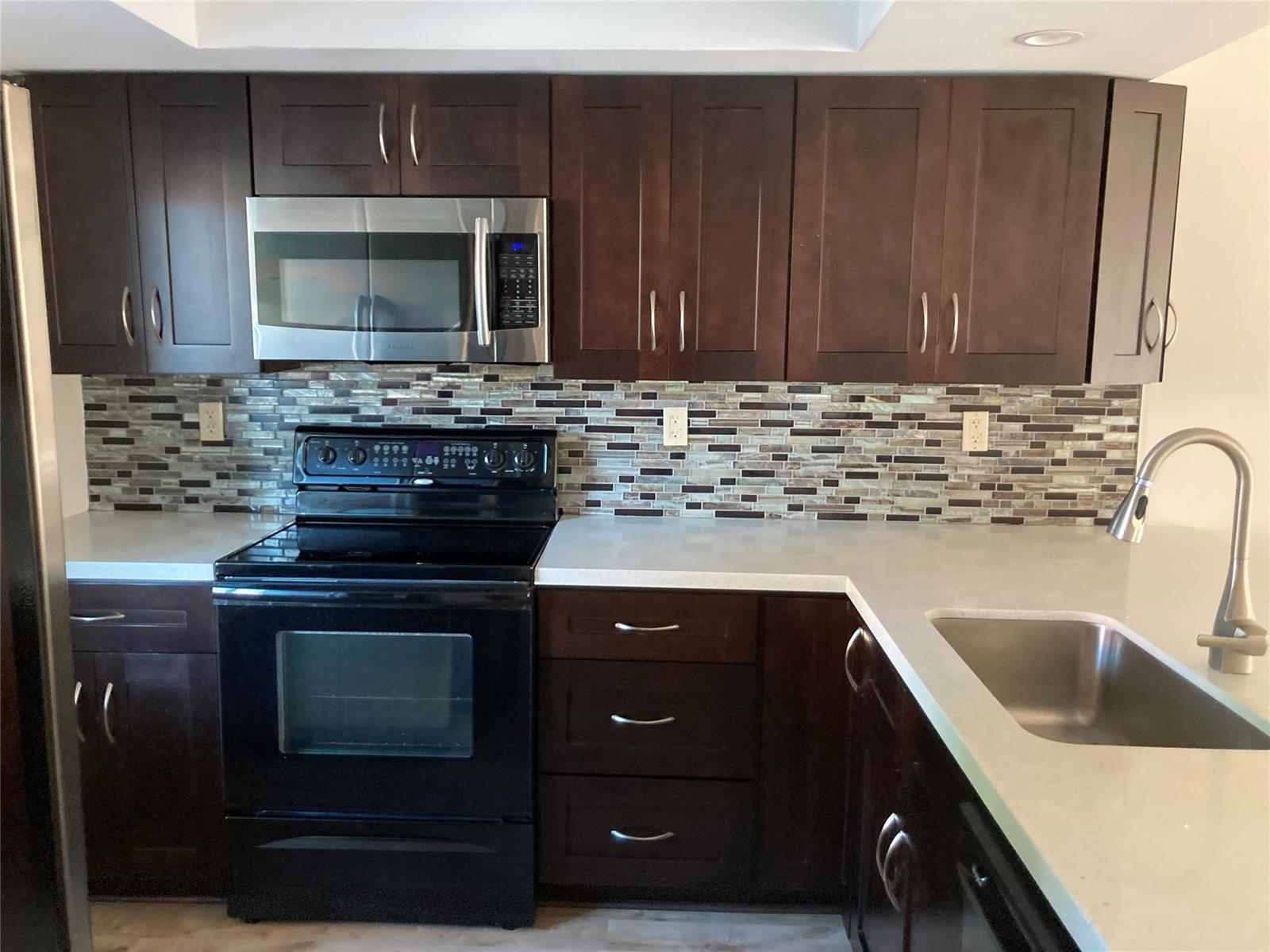 9374 SW 3rd Street # 704, Boca Raton FL 33428