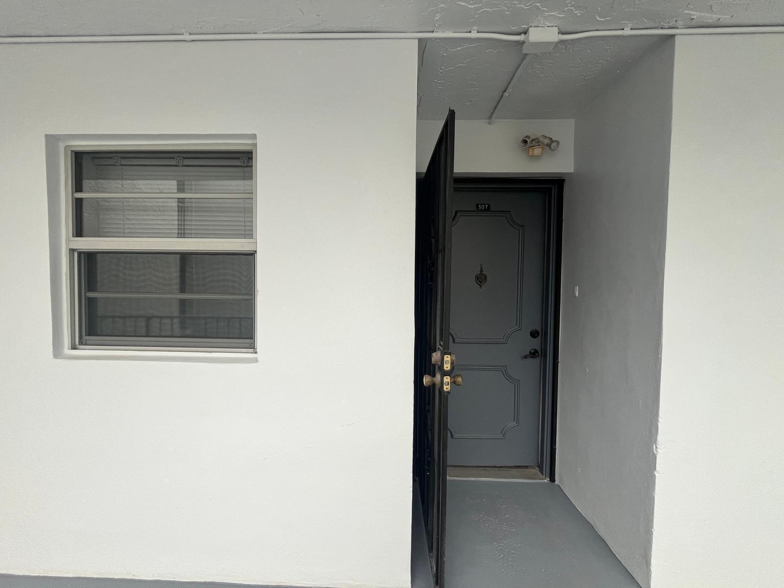 9441 Live Oak Place # 307, Davie FL 33324 photo 2