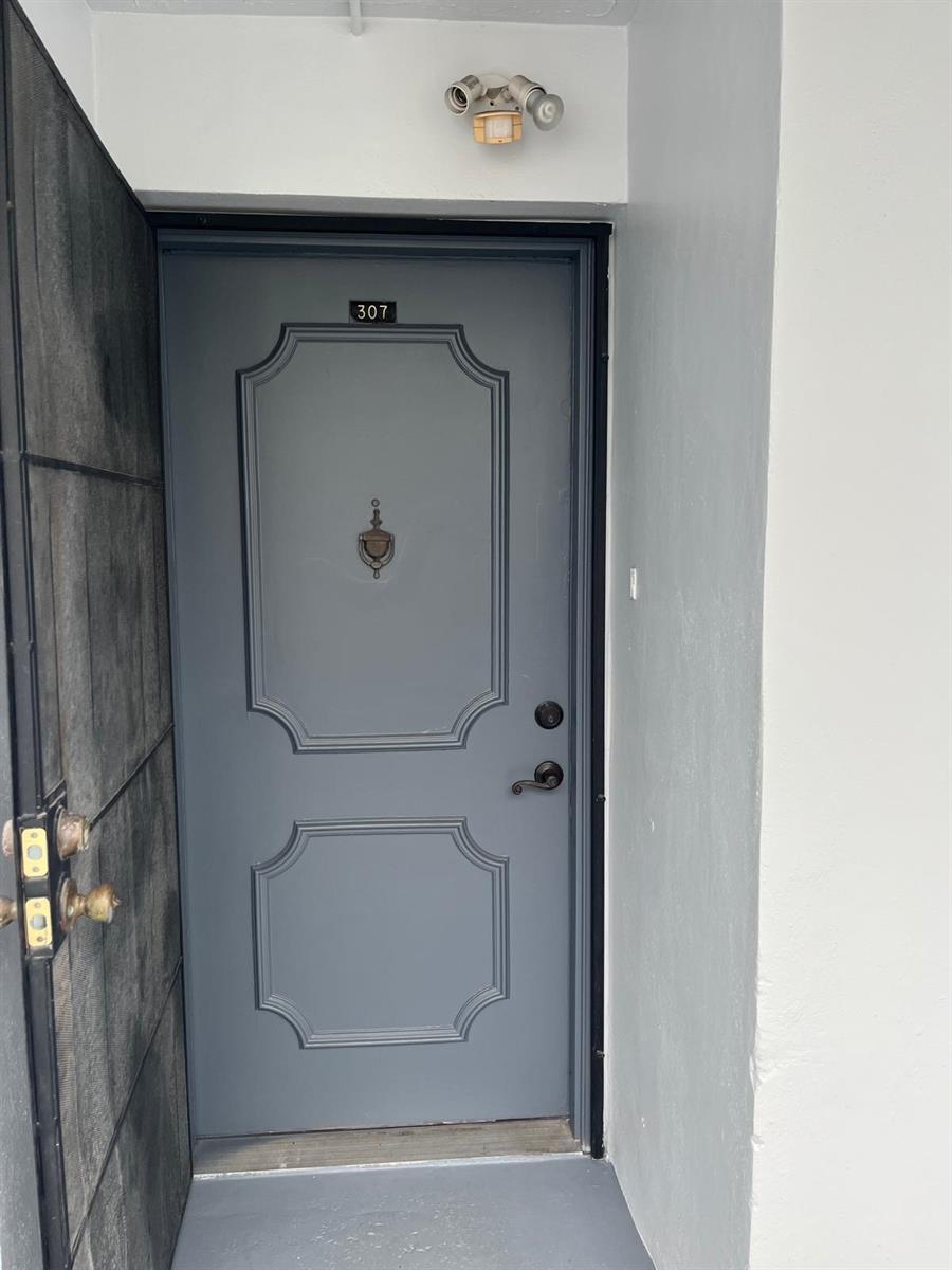 9441 Live Oak Place # 307, Davie FL 33324 photo 3