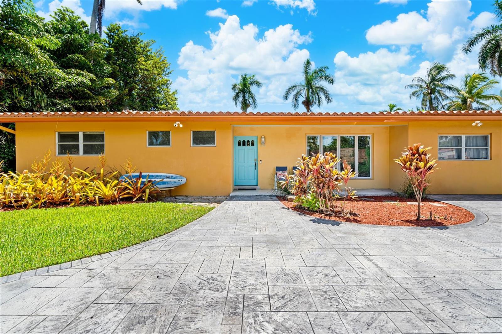1316 Madison Street, Hollywood FL 33019 photo 2