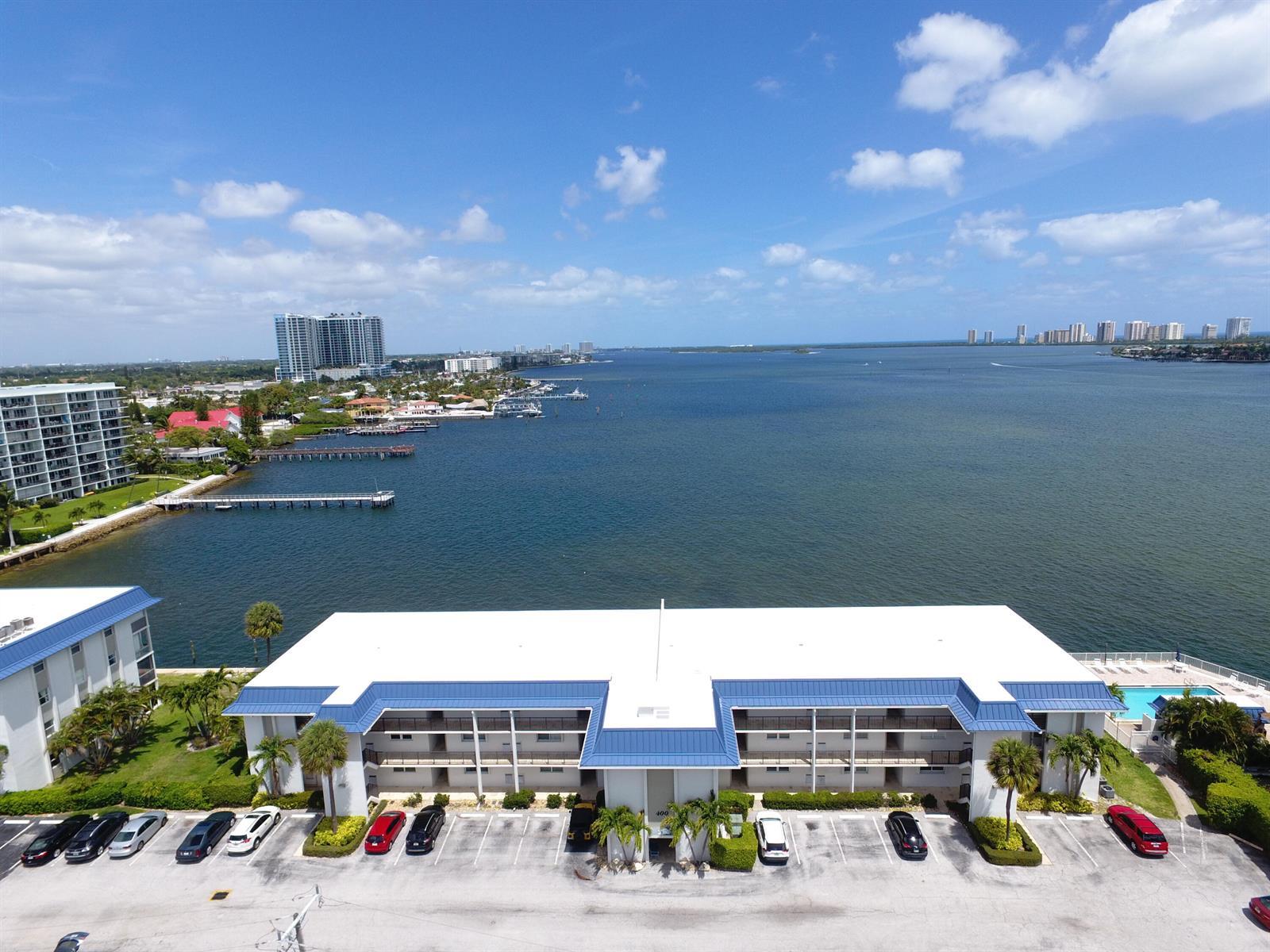 400 Wilma Circle # 207, Riviera Beach FL 33404 photo 2