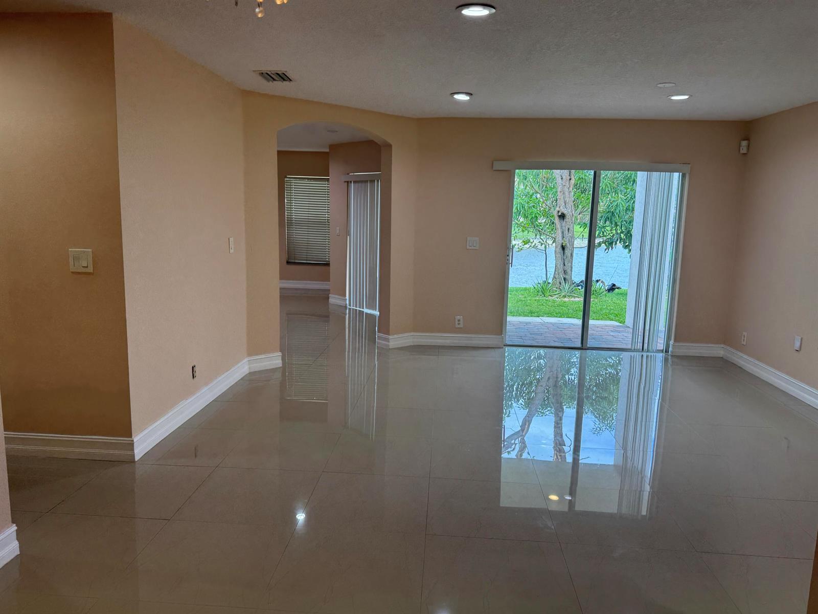 6457 Adriatic Way, FL 33413 photo 5