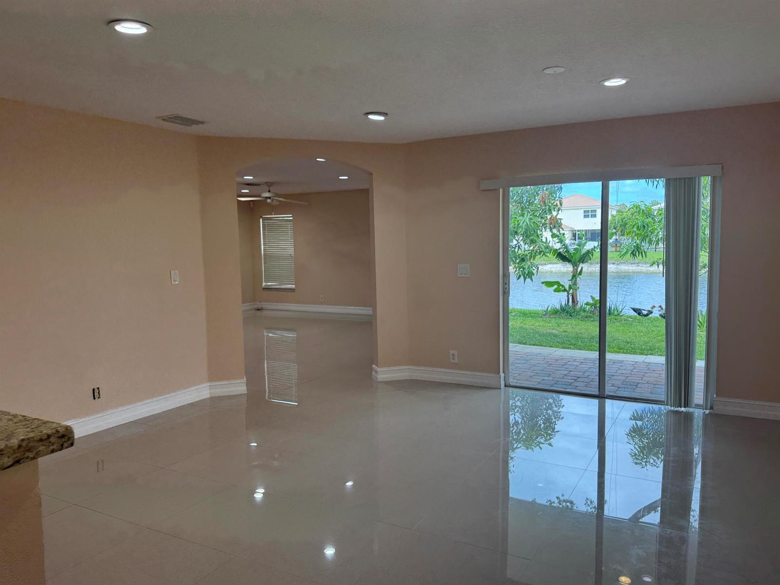 6457 Adriatic Way, FL 33413 photo 4