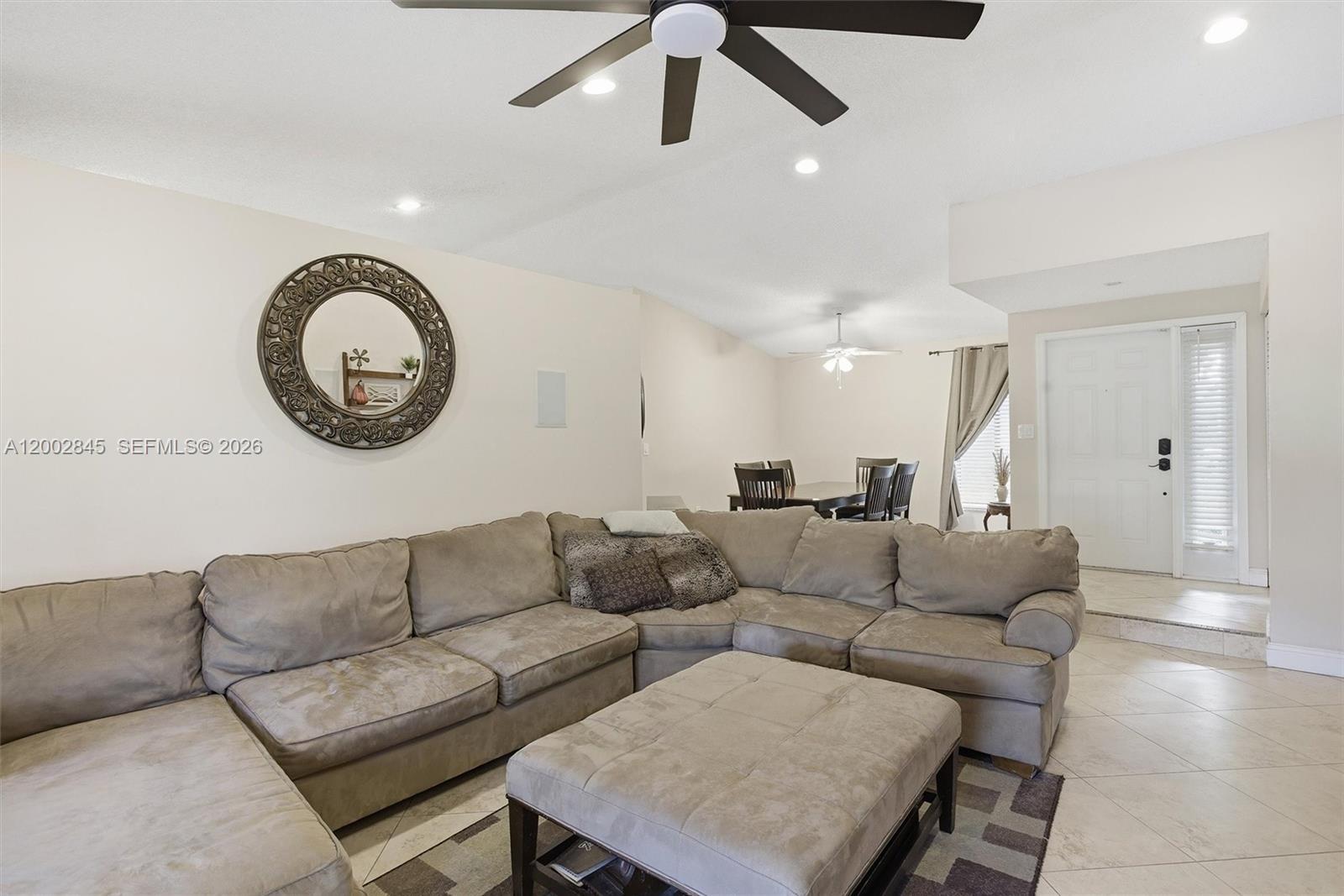 921 Monticello Ave, Davie FL 33325 photo 4