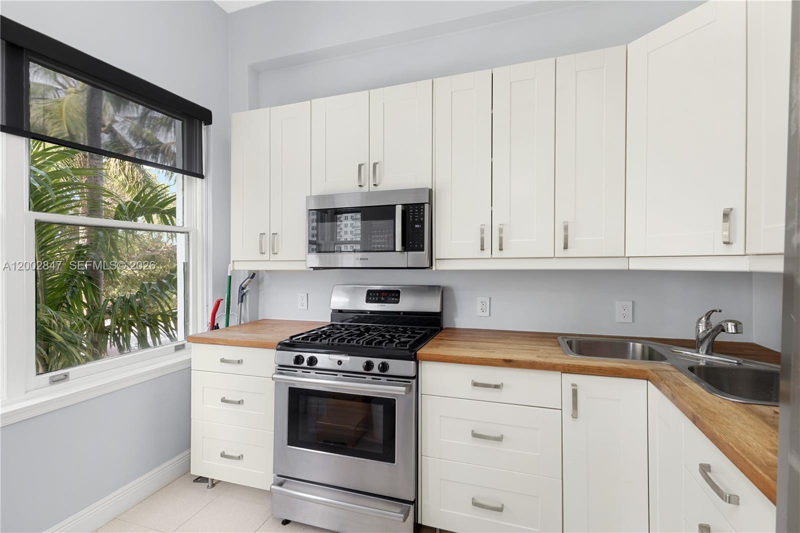 2421 Lake Pancoast Dr # 3D, Miami Beach FL 33140 photo 3