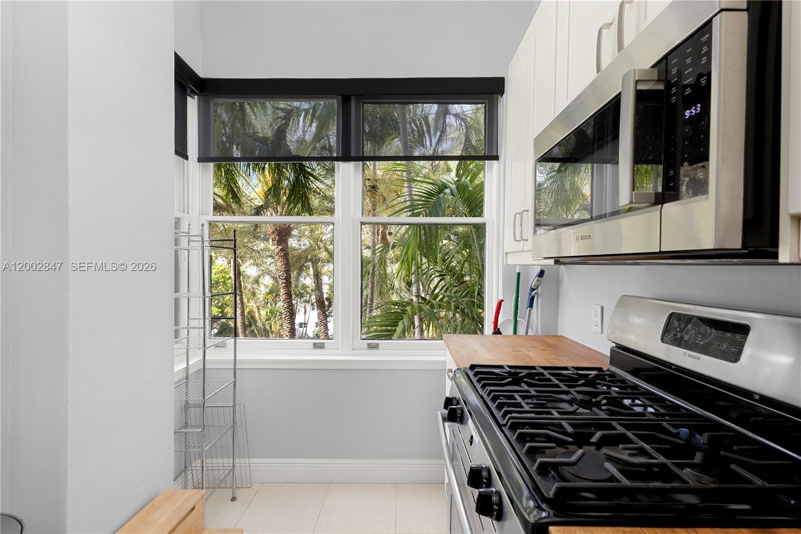 2421 Lake Pancoast Dr # 3D, Miami Beach FL 33140 photo 4