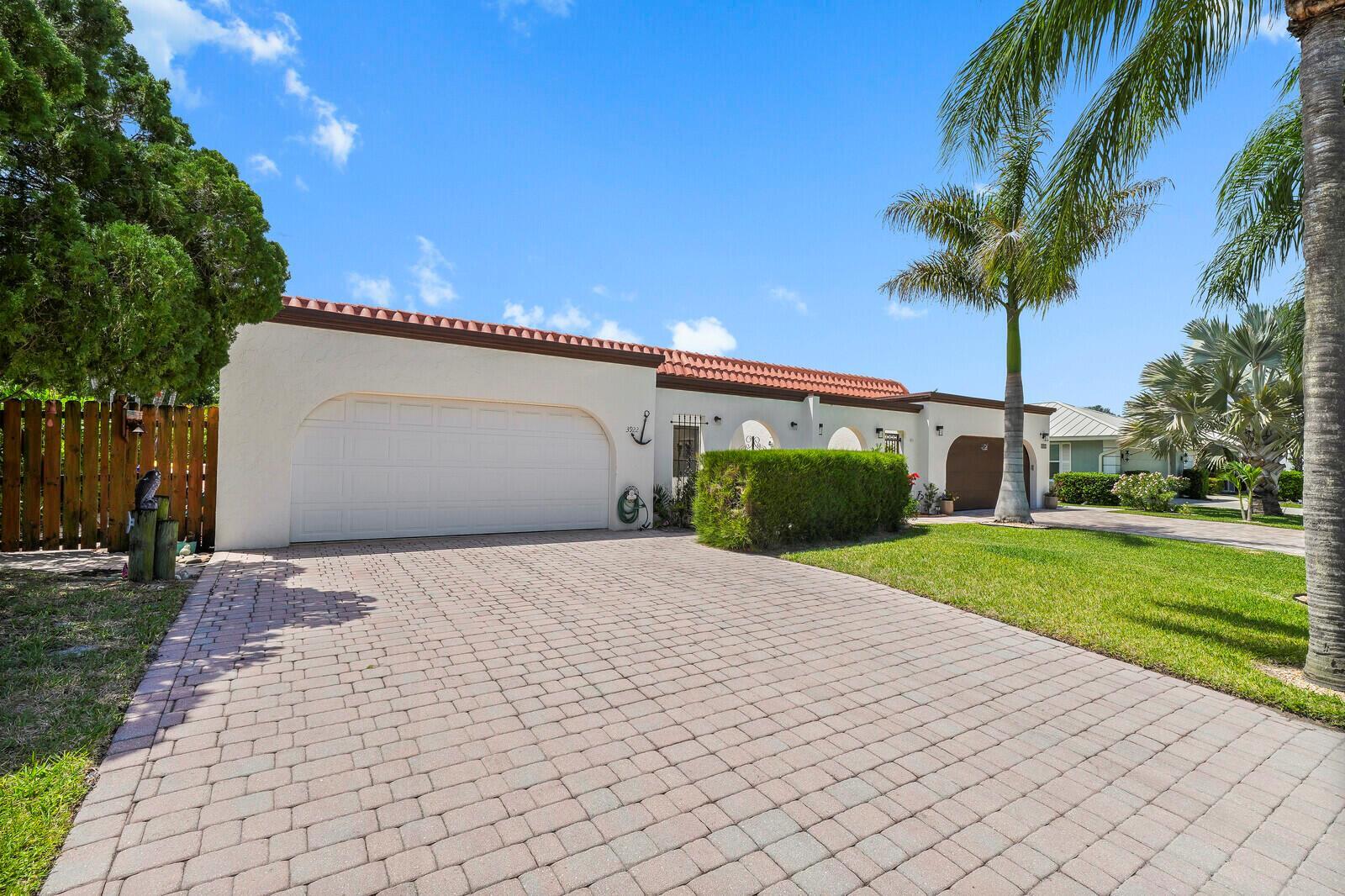 3922 SE Fairway W, Stuart FL 34997