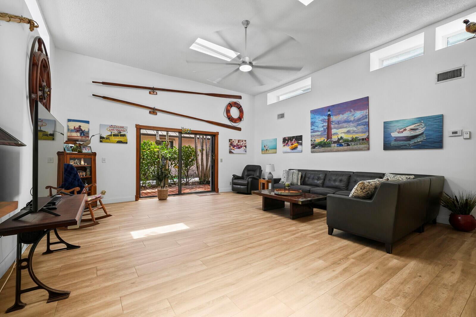 3922 SE Fairway W, Stuart FL 34997 photo 5