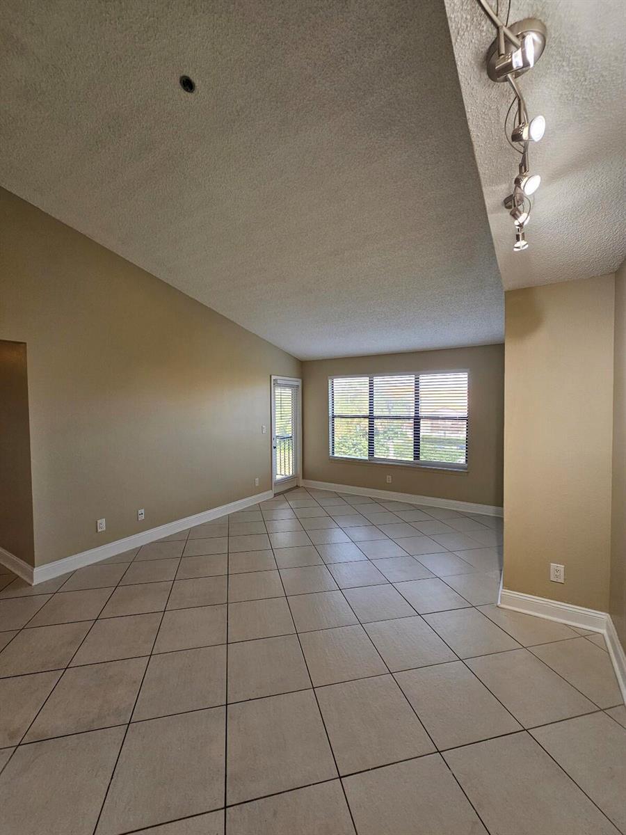 2317 N Congress Avenue # 33, Boynton Beach FL 33426 photo 2