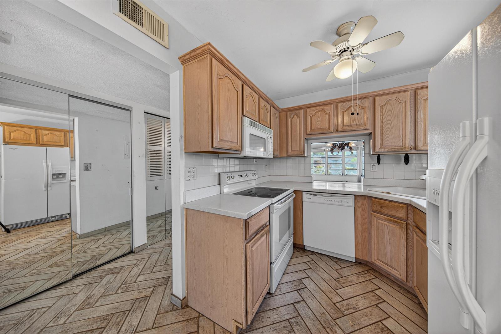 6200 NW 62nd Street # 312, Tamarac FL 33319 photo 2
