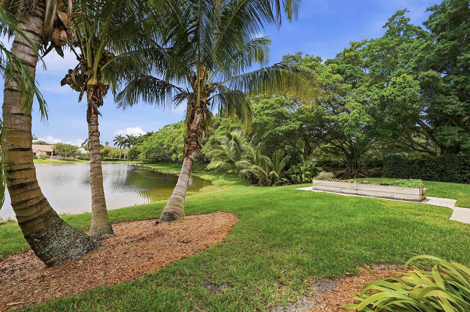 477 Cameron Drive, Weston FL 33326 photo 2