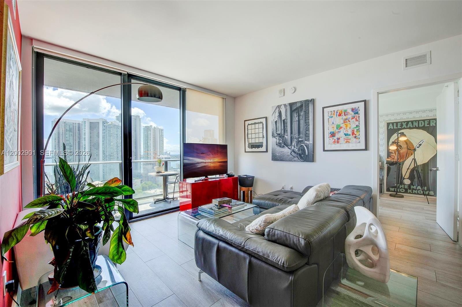 121 NE 34th St # 1607, Miami FL 33137 photo 5