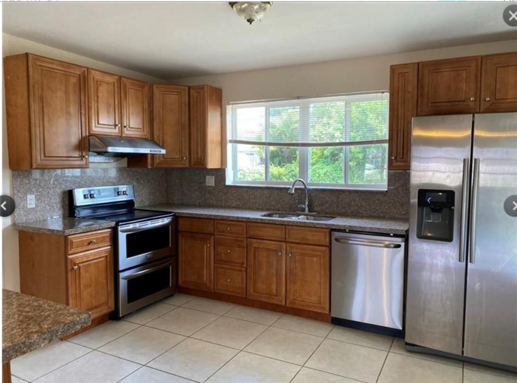 7821 NW 14th Street, Pembroke Pines FL 33024