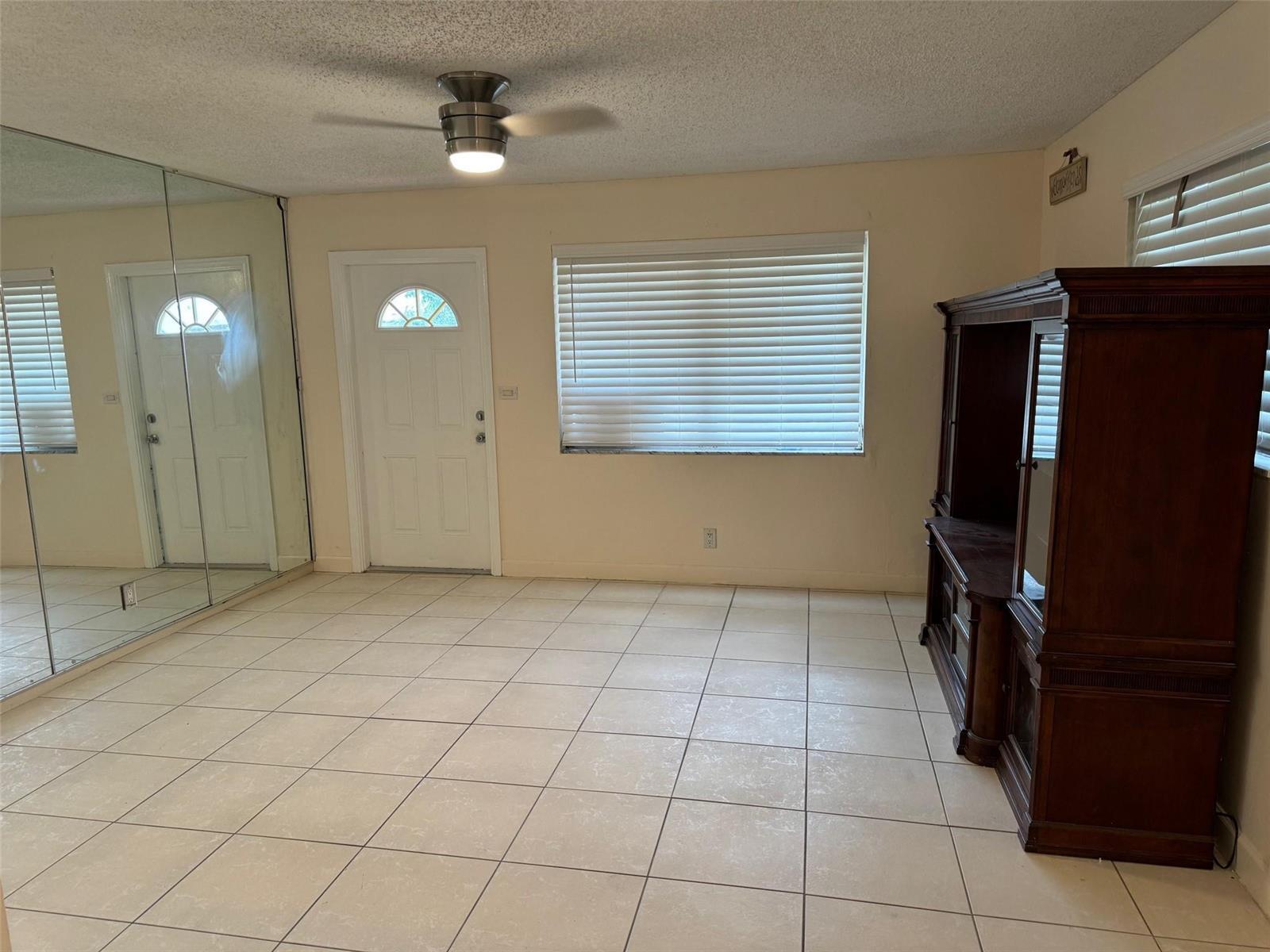 4564 NW 16th Avenue, Tamarac FL 33309 photo 3