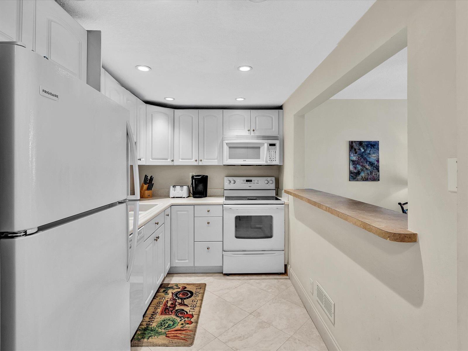 1421 S Ocean Boulevard # 219, Pompano Beach FL 33062 photo 2