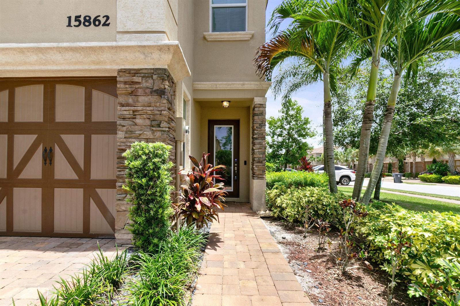 15862 Binks Pointe Terrace, Wellington FL 33414 photo 2