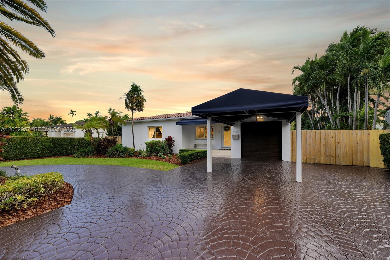 6134 SW 28th St, Miami FL 33155 photo 2
