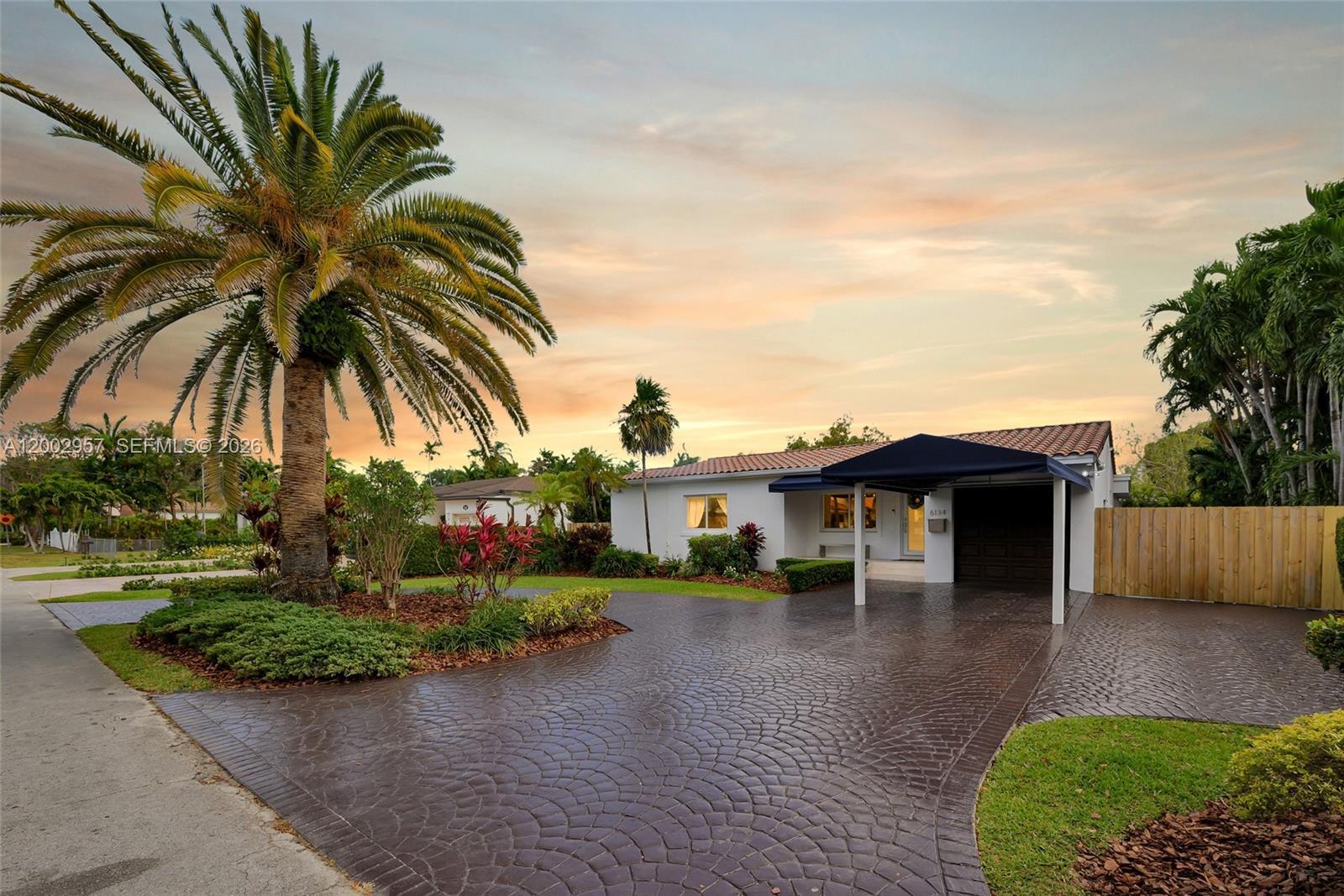 6134 SW 28th St, Miami FL 33155