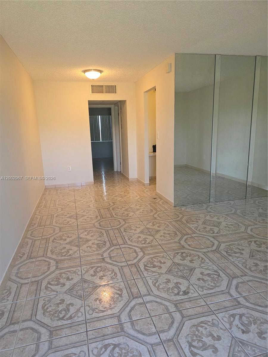 135 NE 202nd Ter # N4, Miami Gardens FL 33179 photo 2