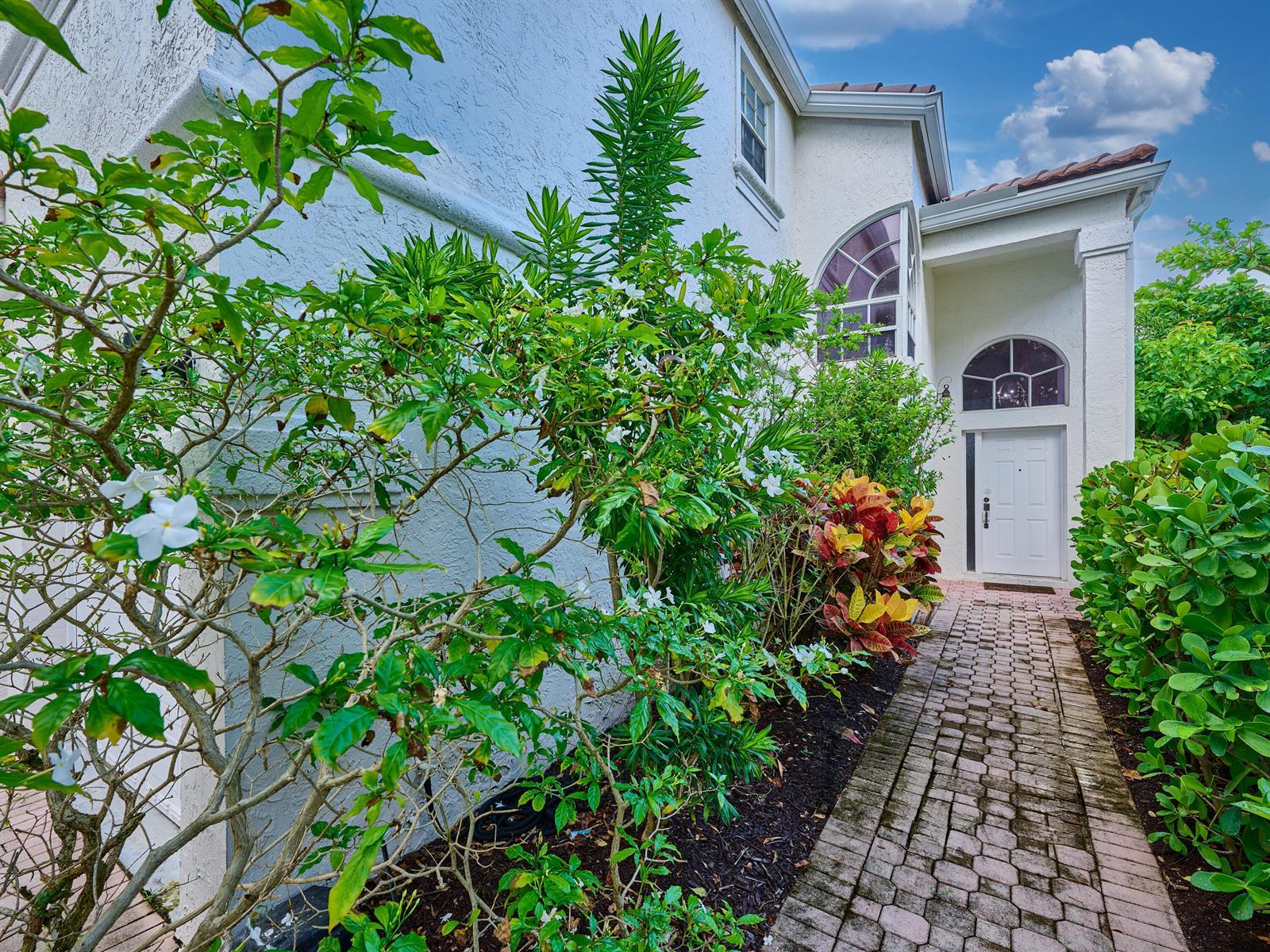 2067 Cezanne Road, West Palm Beach FL 33409 photo 2