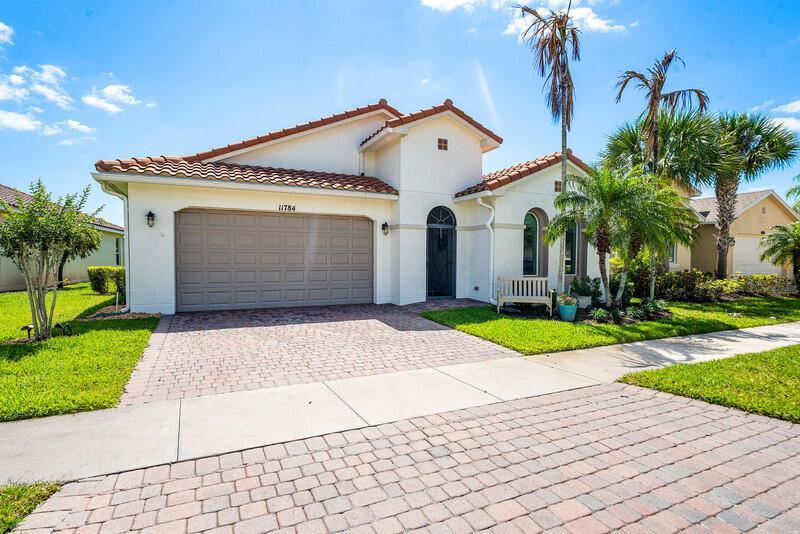 11784 SW Mountain Ash Circle SW, Port St. Lucie FL 34987