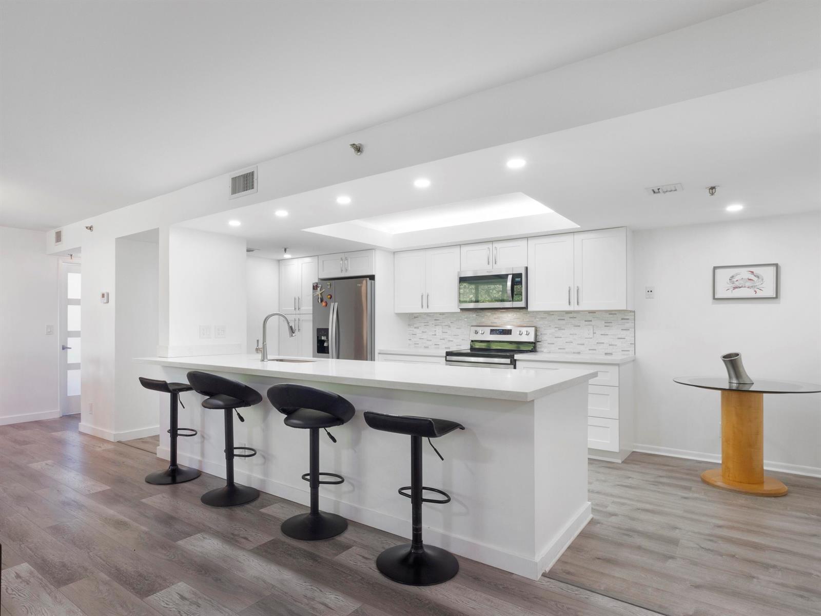 955 Egret Circle # 402, Delray Beach FL 33444 photo 4