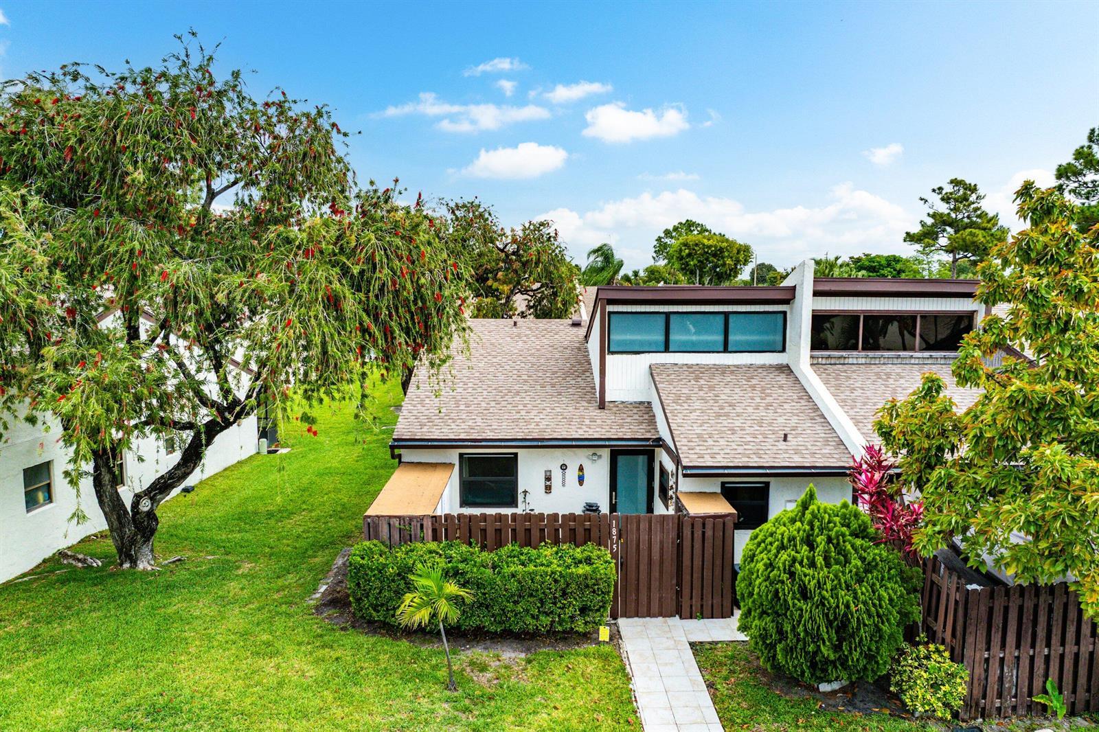 1875 Abbey Road, West Palm Beach FL 33415