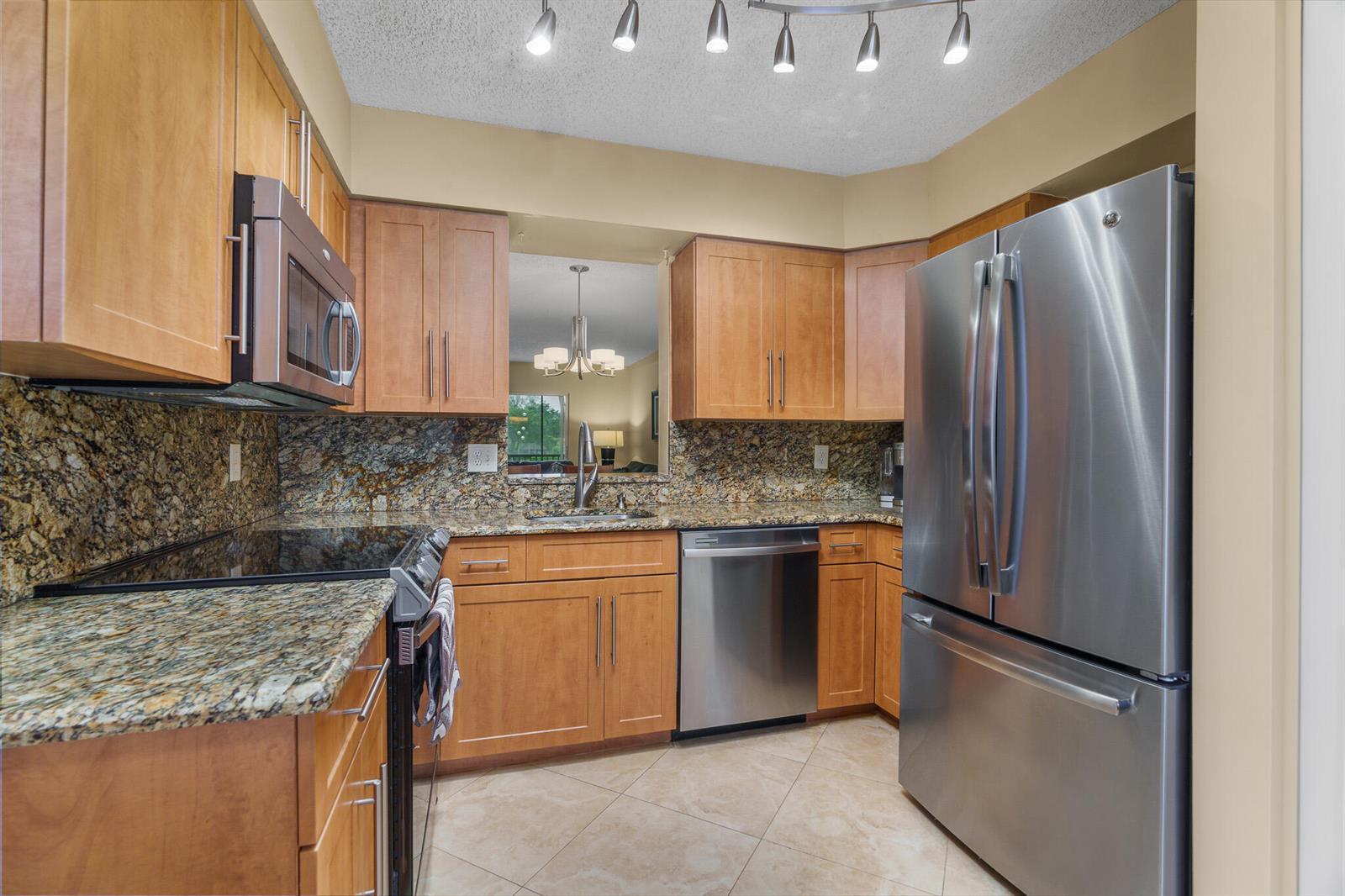 6515 Kensington Lane # 201, Delray Beach FL 33446 photo 4