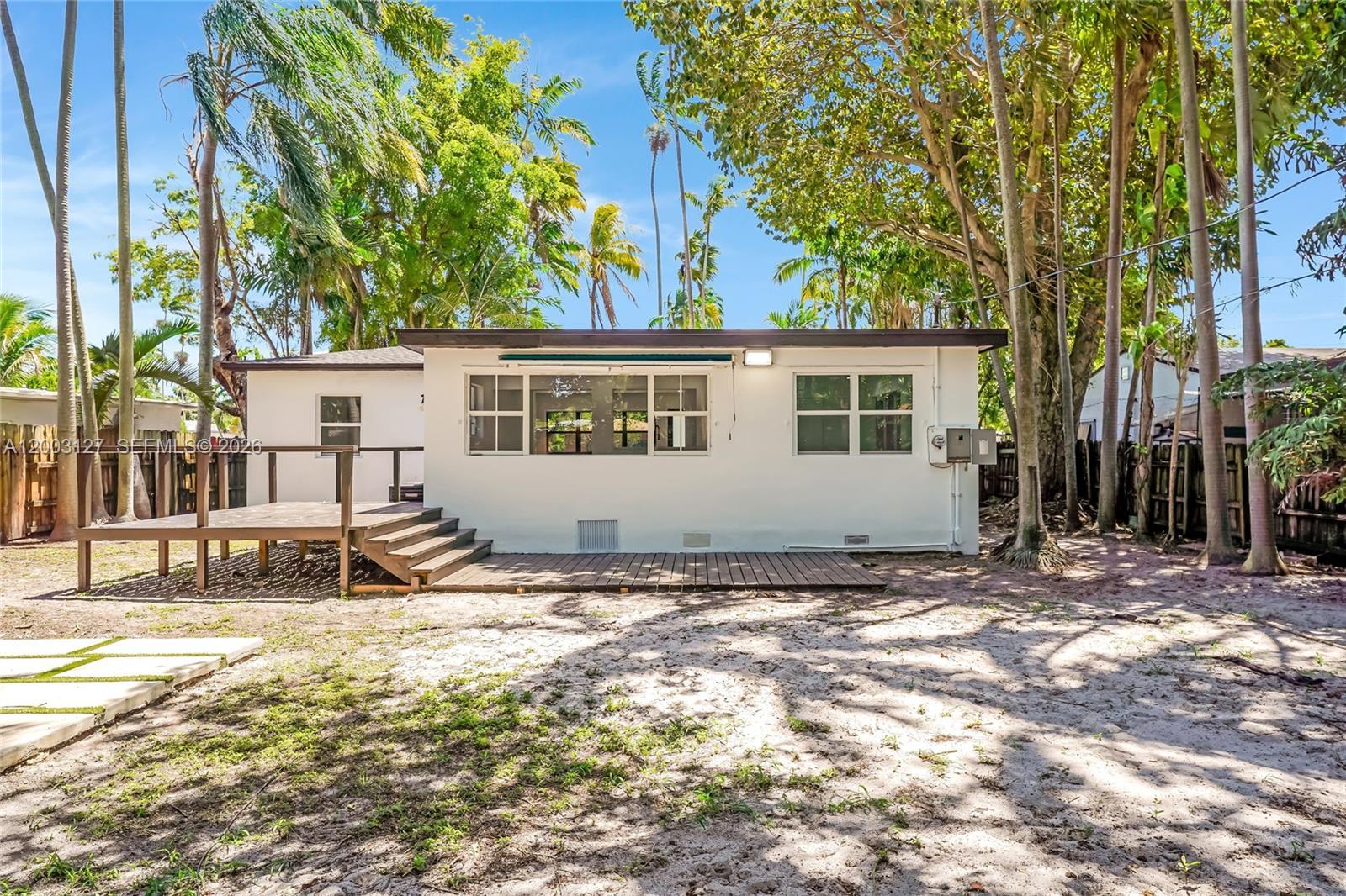 1315 NE 130th St, North Miami FL 33161 photo 2