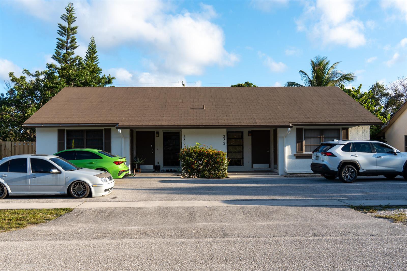 230 SW 1st Street, Boca Raton FL 33432 photo 2