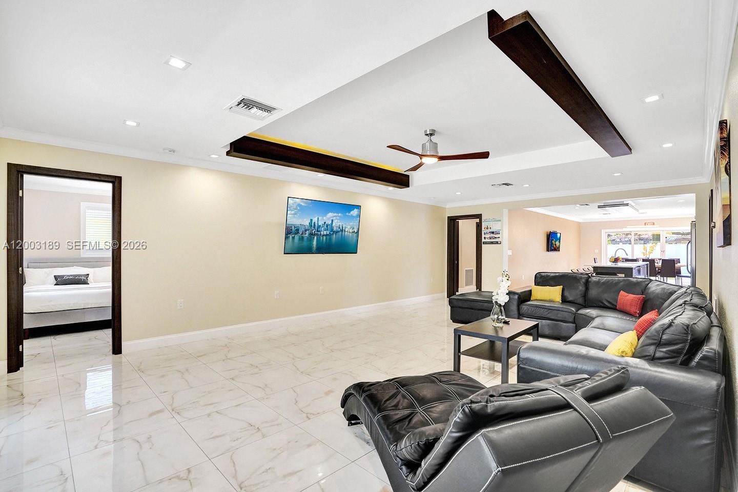 1318 Washington St, Hollywood FL 33019 photo 5